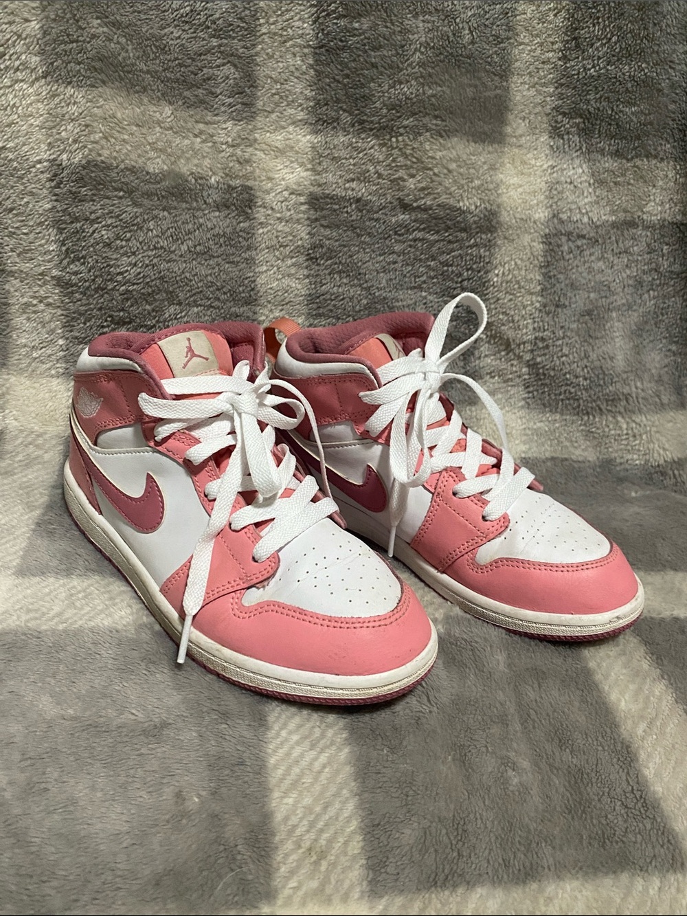 Nike Air Jordan 1 Mid Pink & White High-Top Sneakers